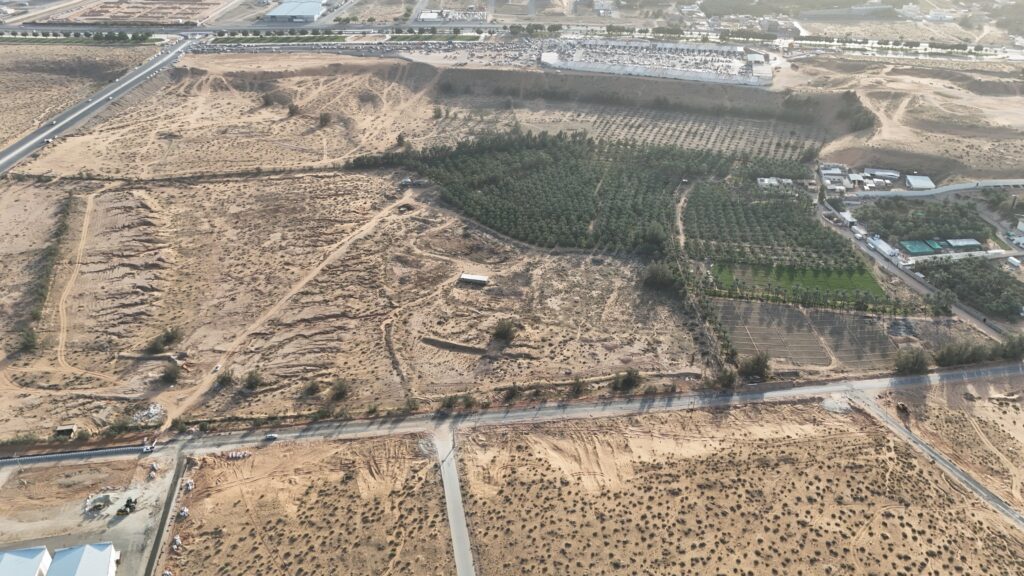 أرض زراعية 100216.43م2 بحي رواق الشرقي