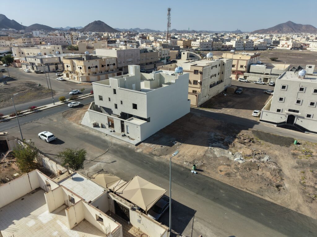 أرض سكنية مميزة بمساحة 500 م² في المدينة المنورة