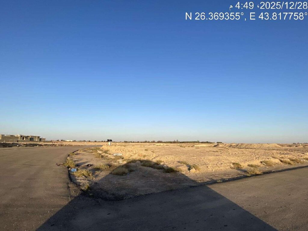 أرض تجارية 6,714.70م2في الشقة بريدة على ثلاث شوارع