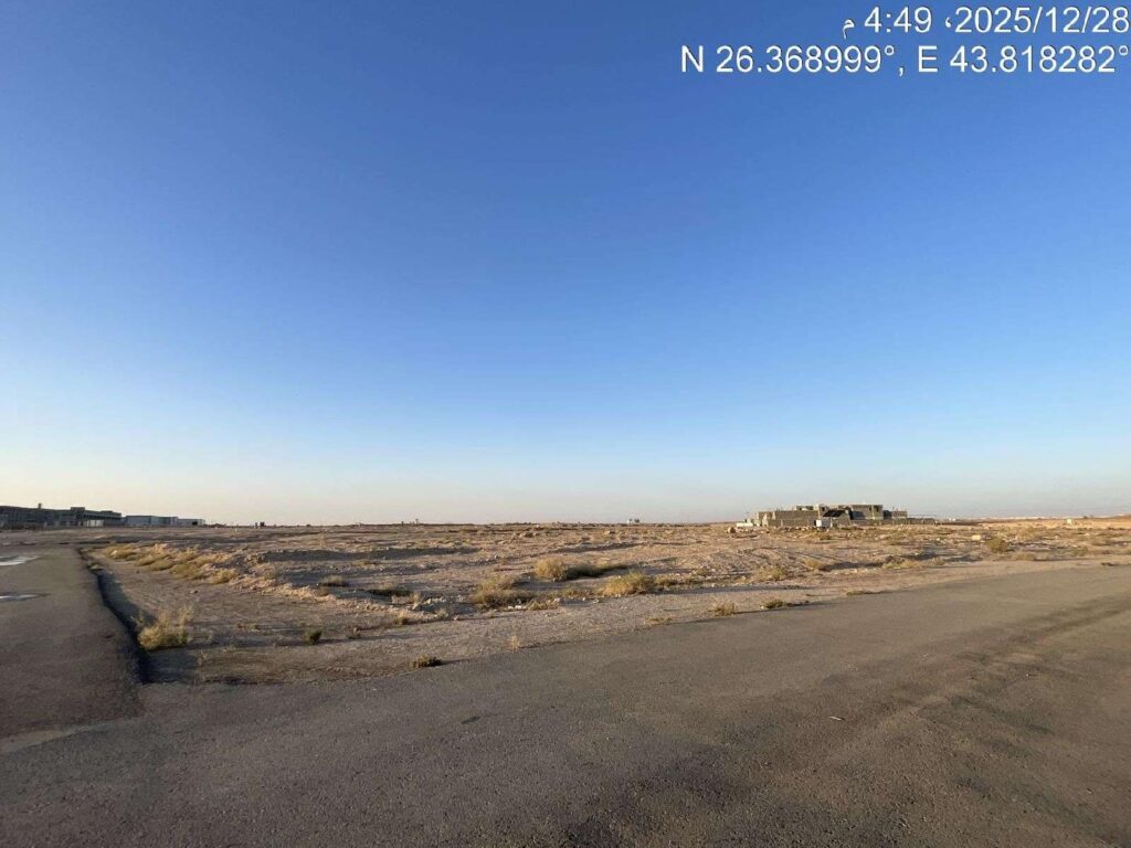 أرض تجارية 6,714.70م2في الشقة بريدة على ثلاث شوارع