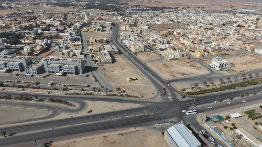 أرض سكنية 720م2 بحي العاليه