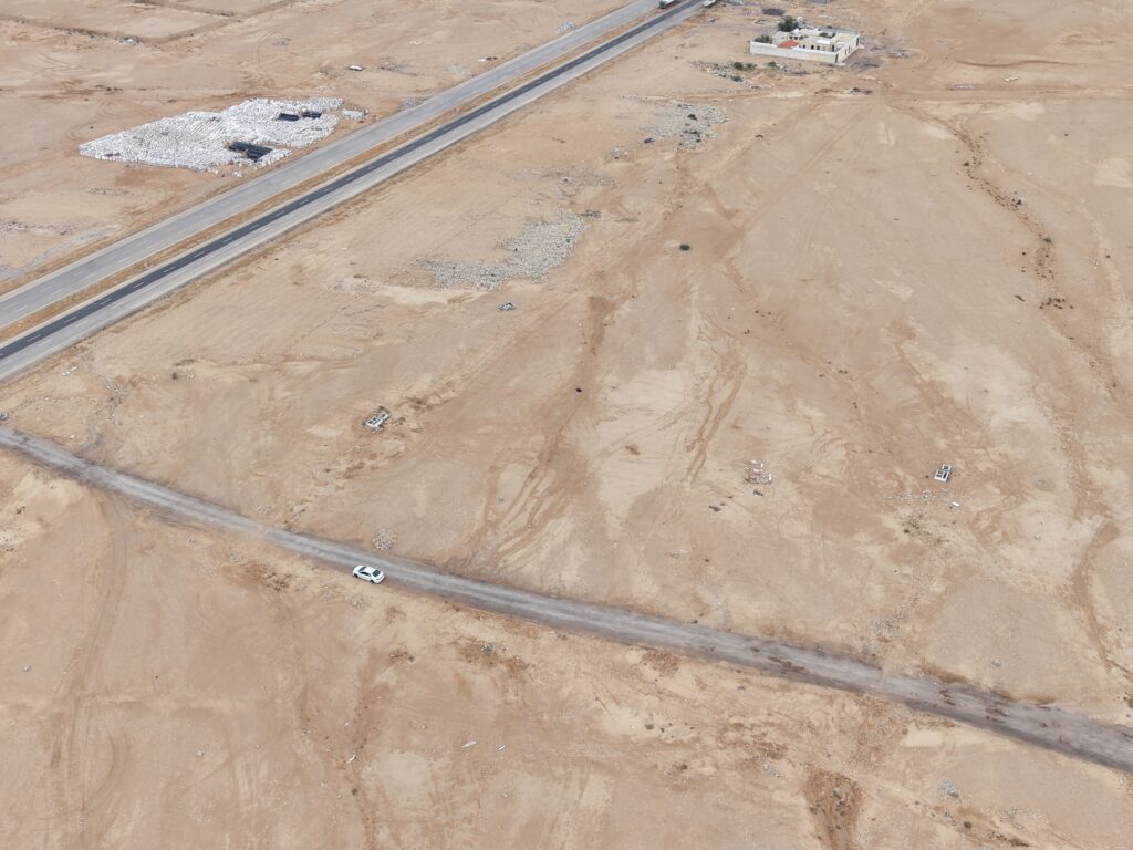 أرض سكنية 900م2 في عريض