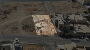 أرض سكنية 985.23م2 بحي العاليه