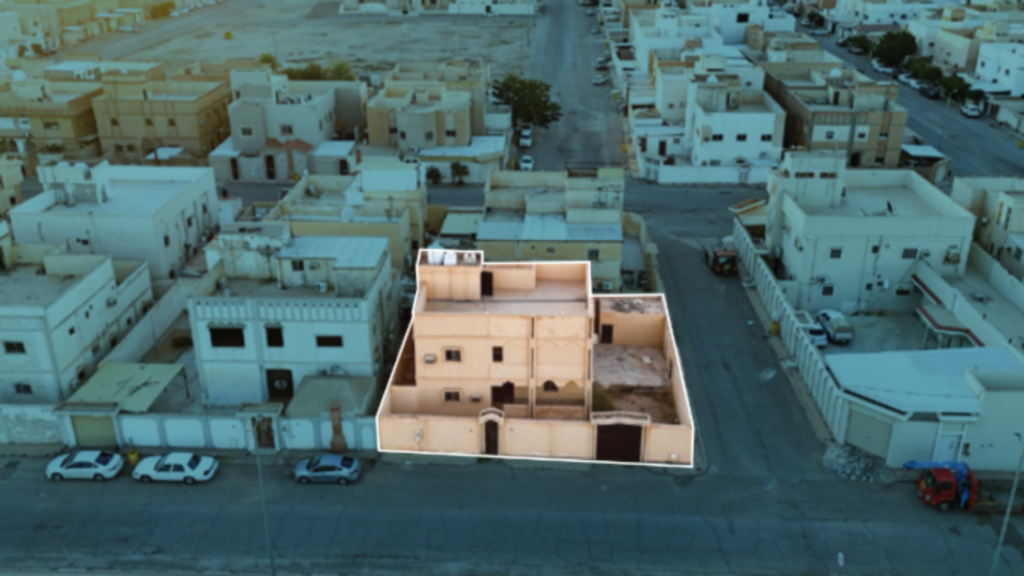 13-فـيلا بالـرس بمساحة 472.5 م² في مدينة الرس