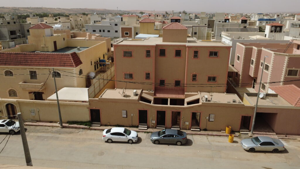 3- فيلا دورين كل دور بمدخل منفصل بمساحة 275 م² في مدينة الزلفي