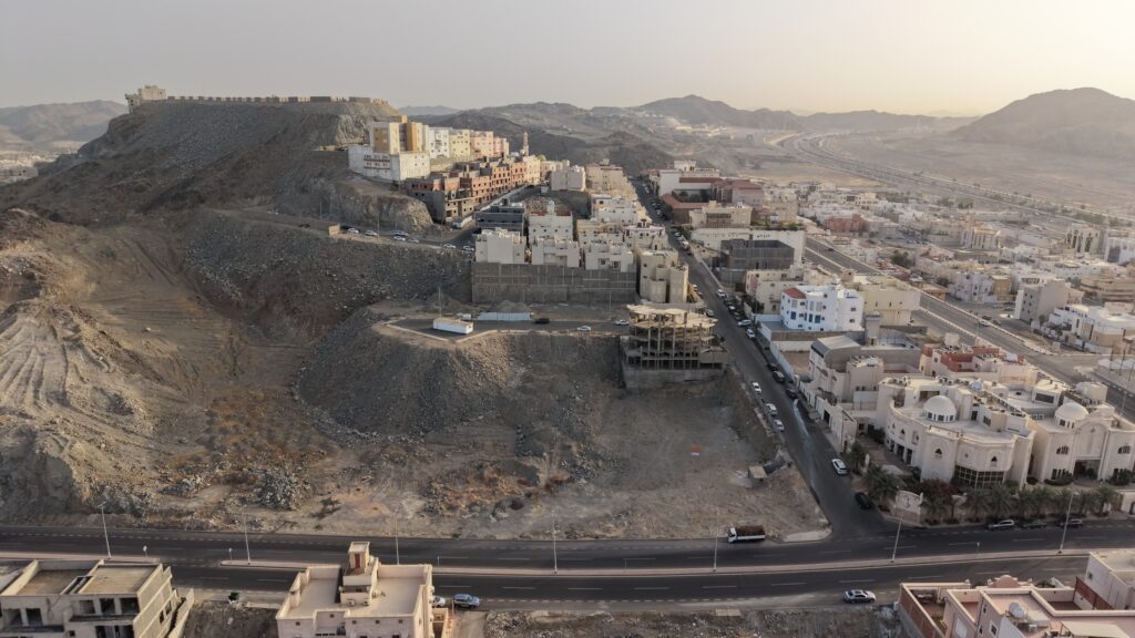 10-أرض سكنية بحي التخصصي بمساحة 917.94 م² في مدينة مكة المكرمة