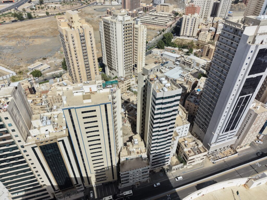 19- فندق سكني تجاري – مكة المكرمة
