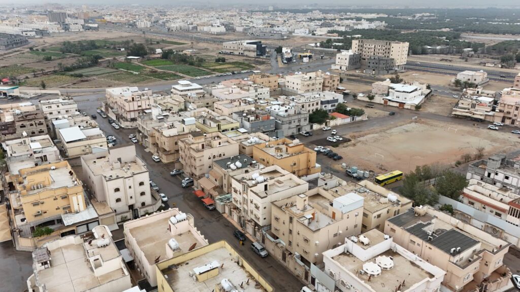 15- عمارة سكنية