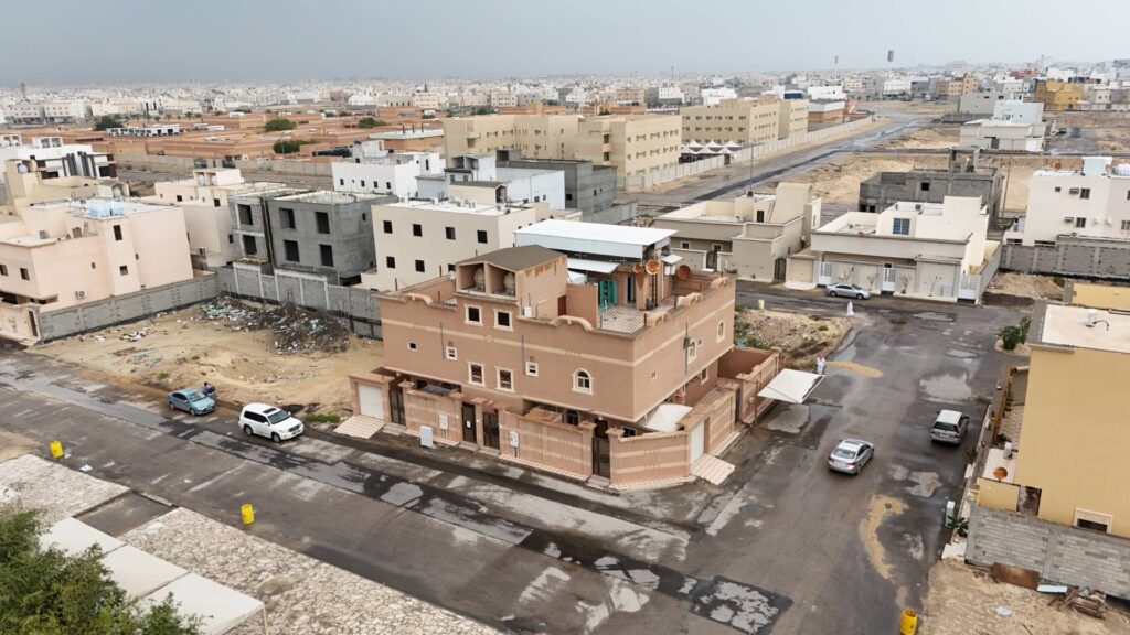 11- عمارة سكنية