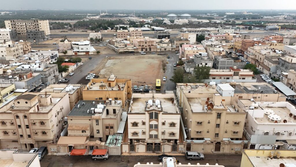 15- عمارة سكنية