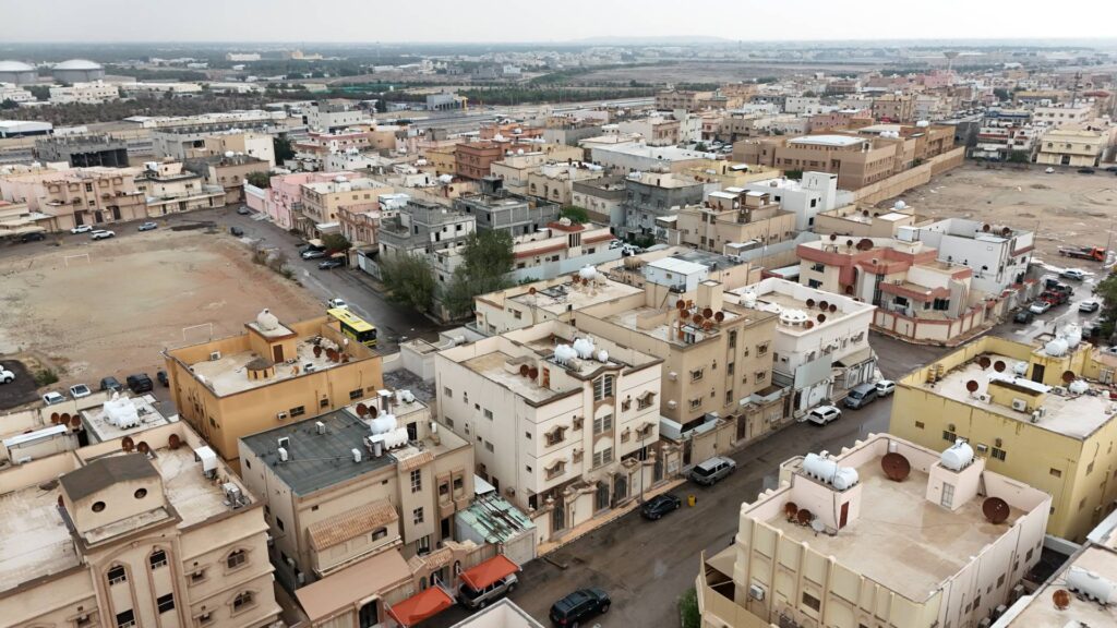 15- عمارة سكنية