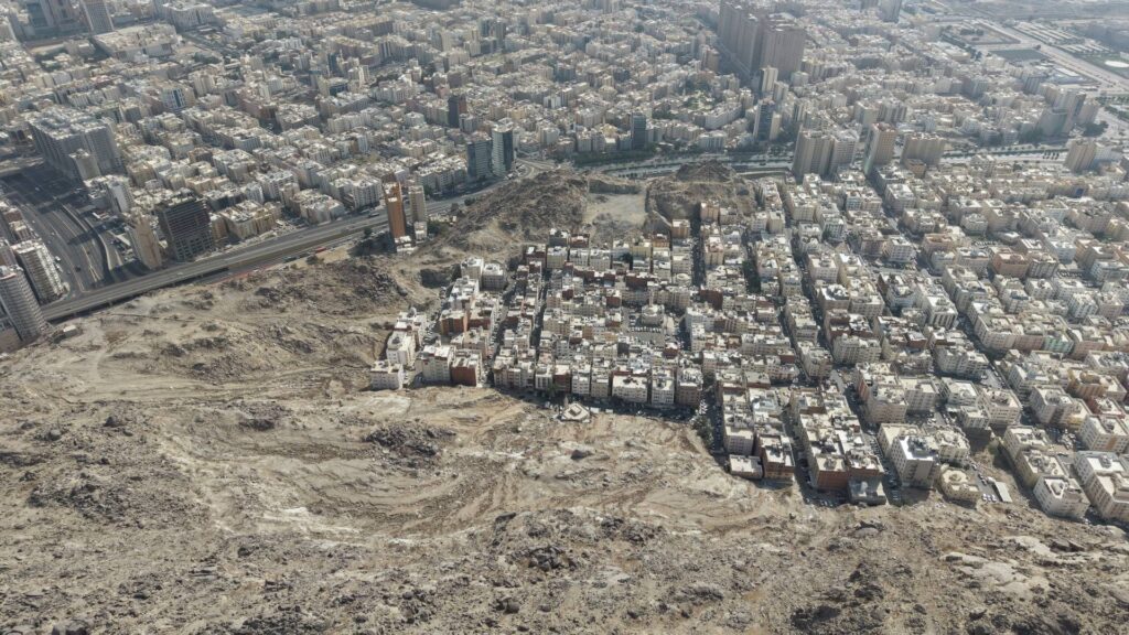 5- أرض سكنية بحي السنابل