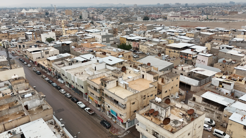 2- عمارة سكنية تجارية