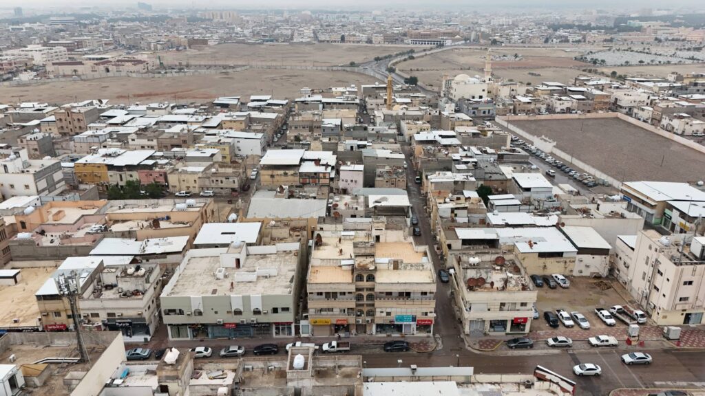 2- عمارة سكنية تجارية