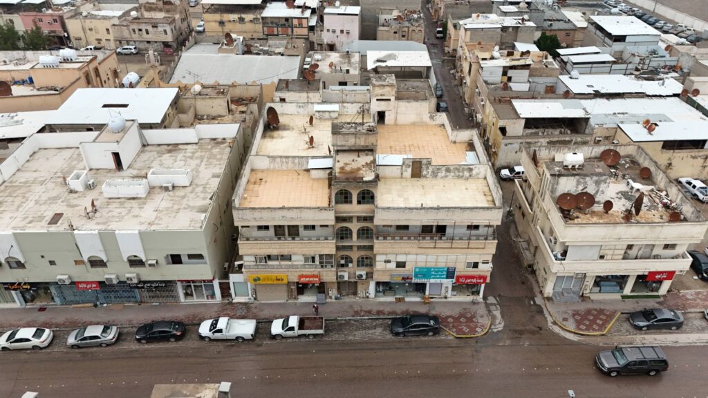 2- عمارة سكنية تجارية