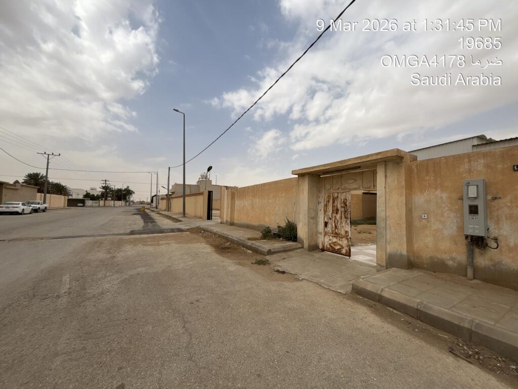 12-دور سكني وملاحق في قصور ال مقبل بمساحة 2200 م² في مدينة ضرماء
