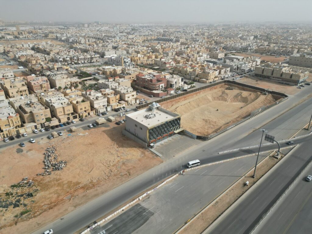 5-مبنى اداري بحي قرطبة بمساحة 2112 م² في مدينة الرياض