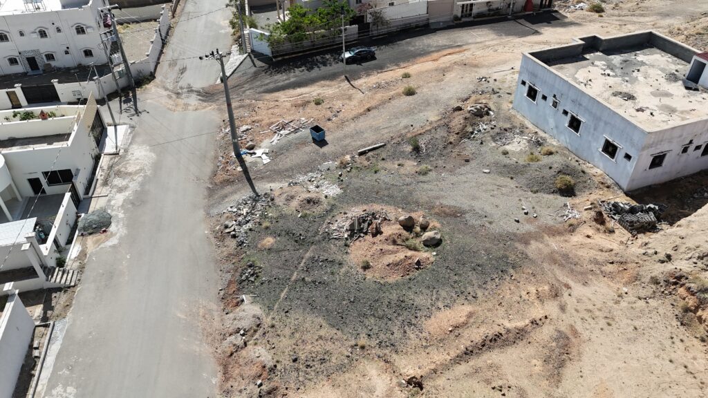 2-أرض سكنية بمساحة 713 م2 -حي الطيبات , العقيق