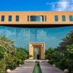 ضوابط جديدة من “البلديات والإسكان” لتعزيز استقرار العقود الاستثمارية