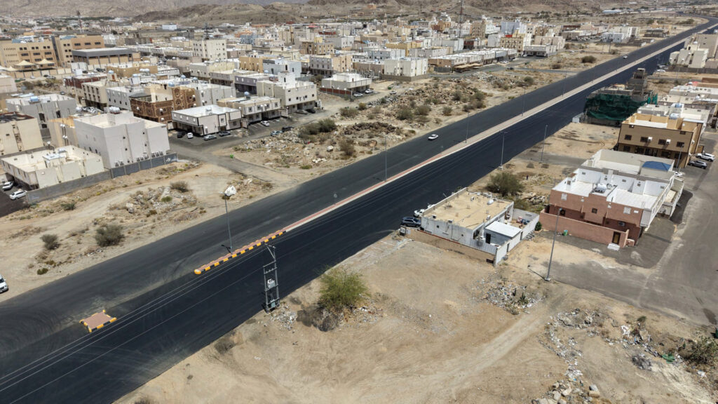 5-أرض سكنية تجارية بحي البيعة (الراشدية)