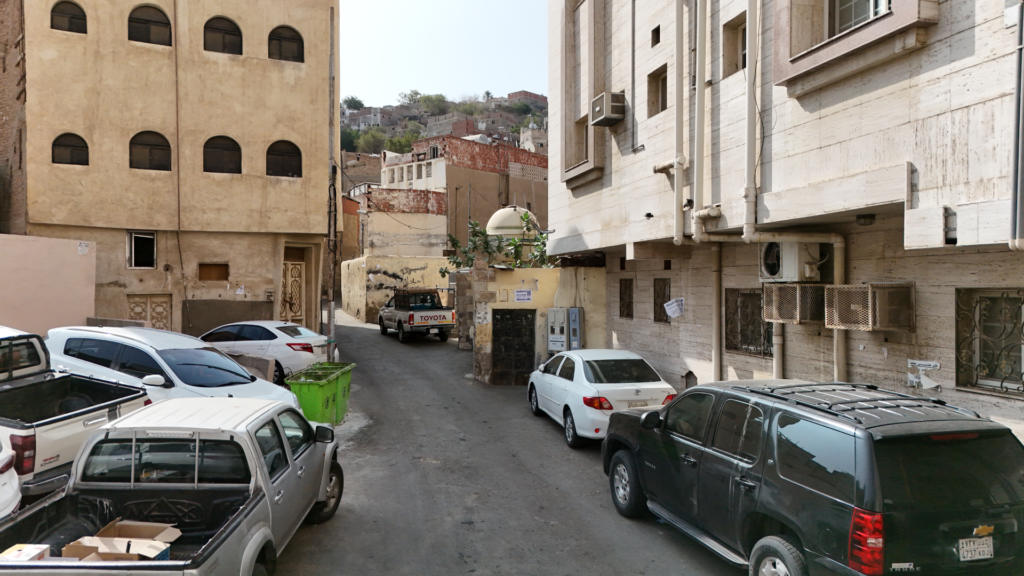 13-بيت شعبي بحـي الجـميزة