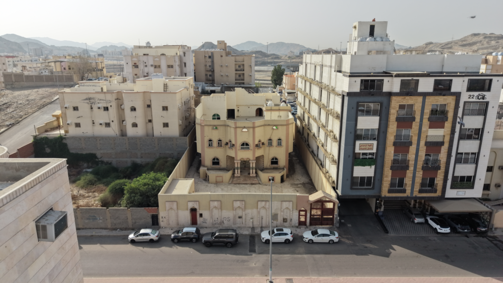 13-فيلا سكنية بحي المحمدية بمساحة 1300 م² في مدينة مكة المكرمة