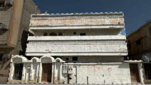 5-عمارة سكنية بحي ( الثقبة – الخبر ) بمساحة 325.58 م