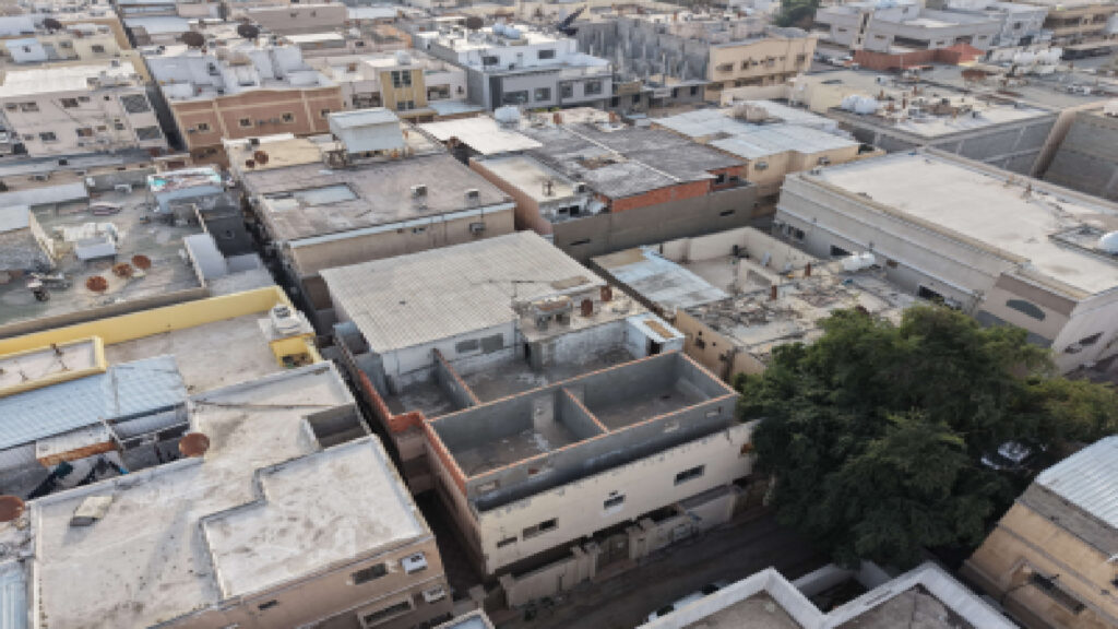 7-عمارة سكنية بحي ( بن خلدون – الدمام ) بمساحة 325,22 م