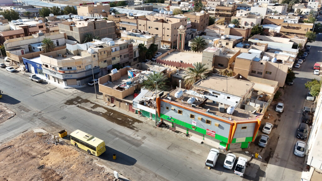 4-دور سكني تجاري بحي الروضة