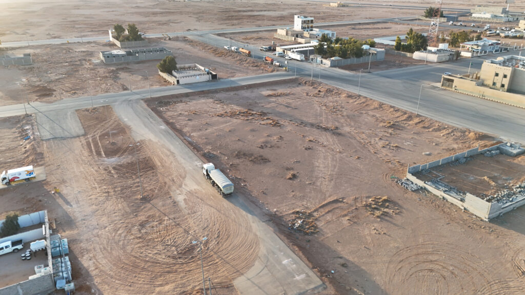 8-أرض سكنية بحي حزم الجلاميد