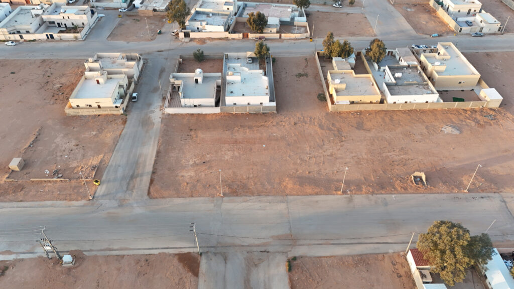 9-أرض سكنية بحي حزم الجلاميد