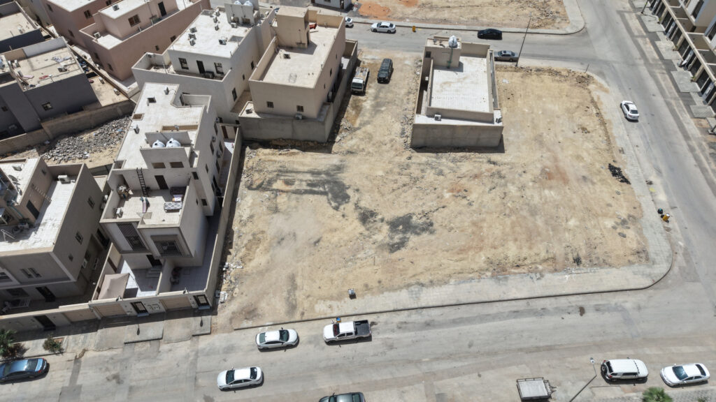 21-أرض سكنية رقم 675/ 1 حي طيبة