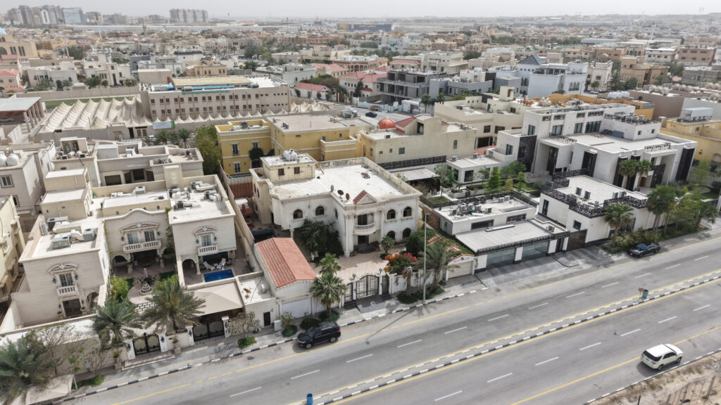 3-فيلا سكنية بحي الدوحة الجنوبية