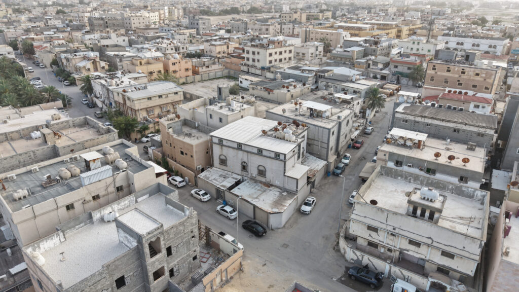 6-عمارة سكنية بحي العوامية