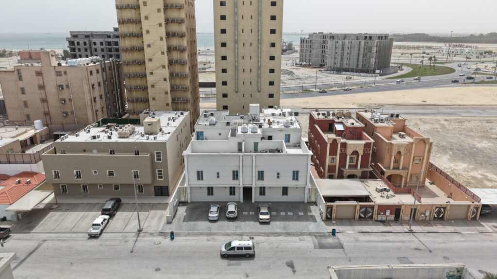 11-شقة سكنية بحي التحلية