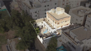 1-عمارة سكنية بحي العزيزية