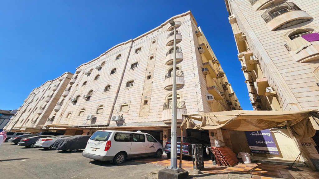 2- شقة سكنية بحي الصفا في جدة