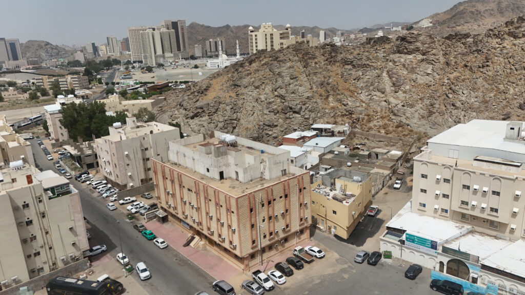 1-عمارة سكنية