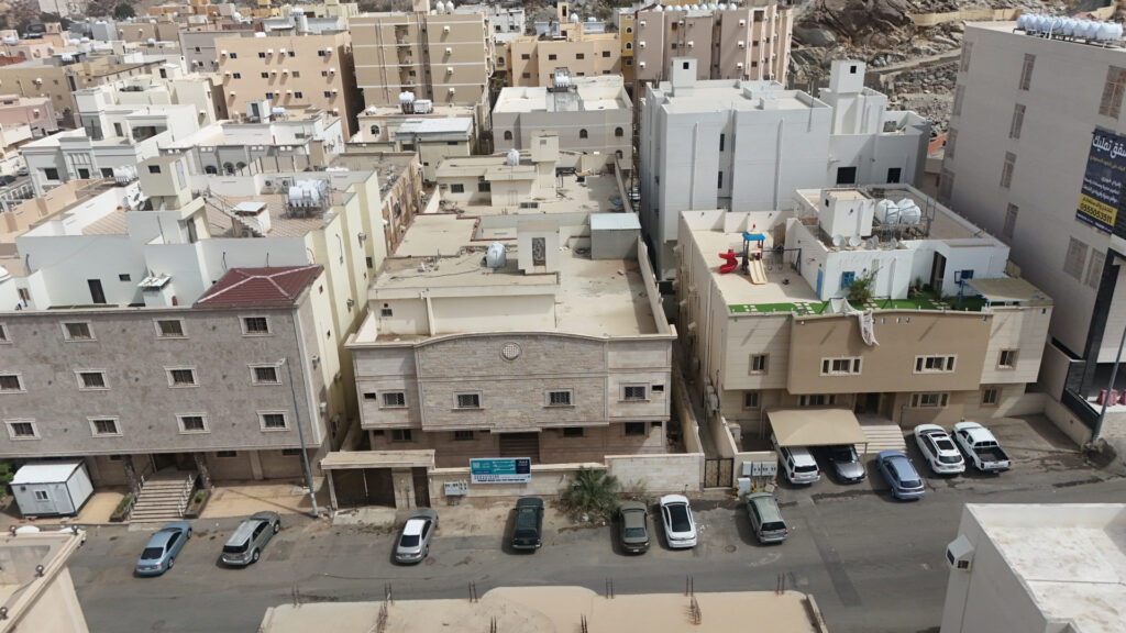 6-عمارة سكنية
