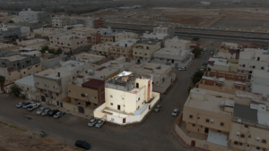 10-عمارة سكنية بحي العزيزية بمساحة 387.56 م² في المدينة المنورة