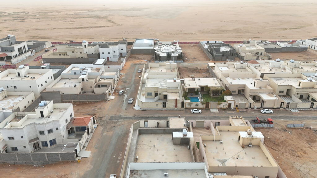 3-دور سكني في حي المدائن بمدينة حائل