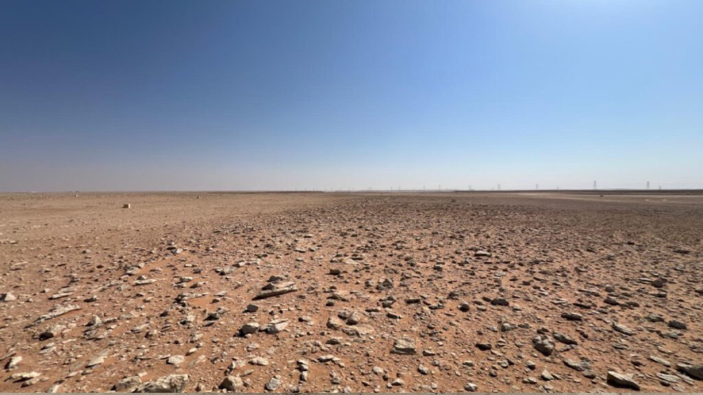 6- ارض سكنية بحي العلا بمدينة الرياض صك رقم / 7927130632600000