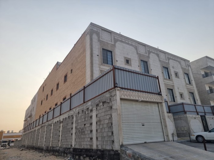 5-شقة رقم 2 / 1 بمساحة 217.47 بحي الفيحاء