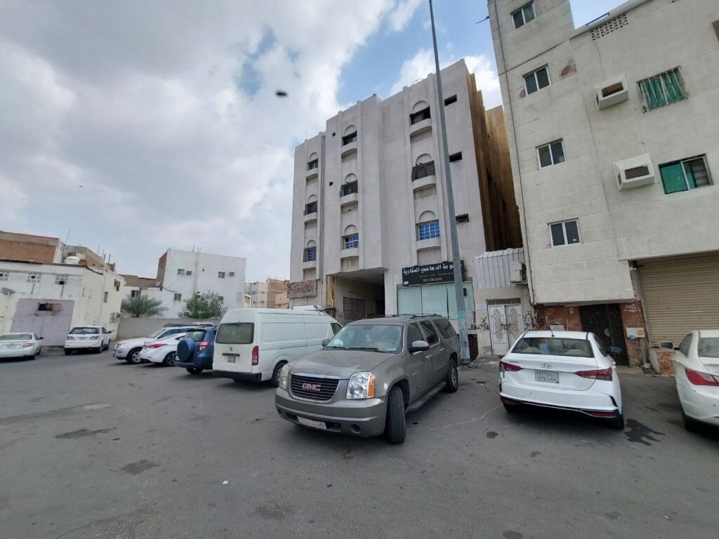 4-عمارة في الملاوي بالقرب من طريق المسجد الحرام