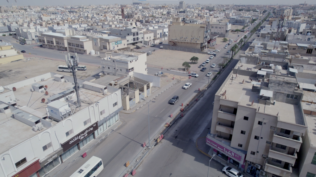 2-مبني تجاري بمساحة 613.3 م² في مدينة الأحساء