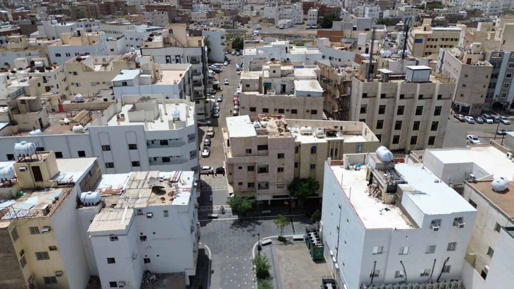 17-عمارة سكنية – خارج باب قباء