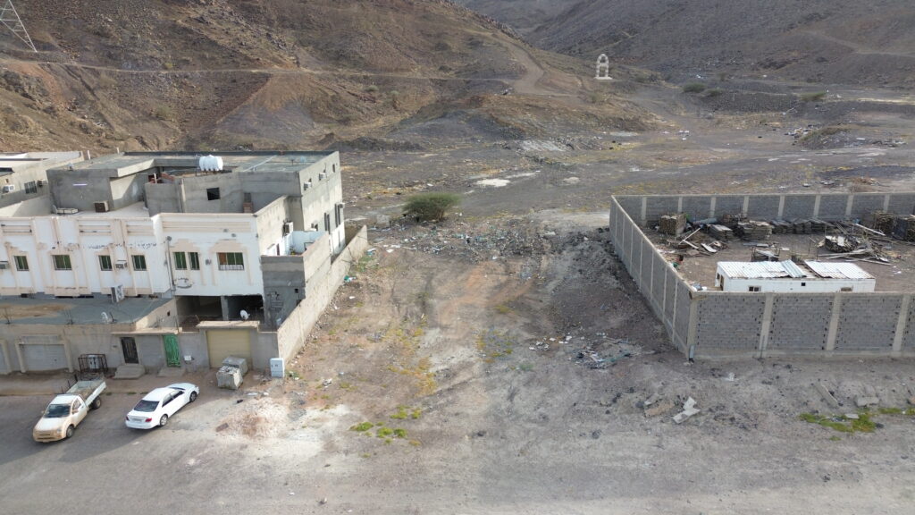 4-أرض سكنية – شرق جبل عير