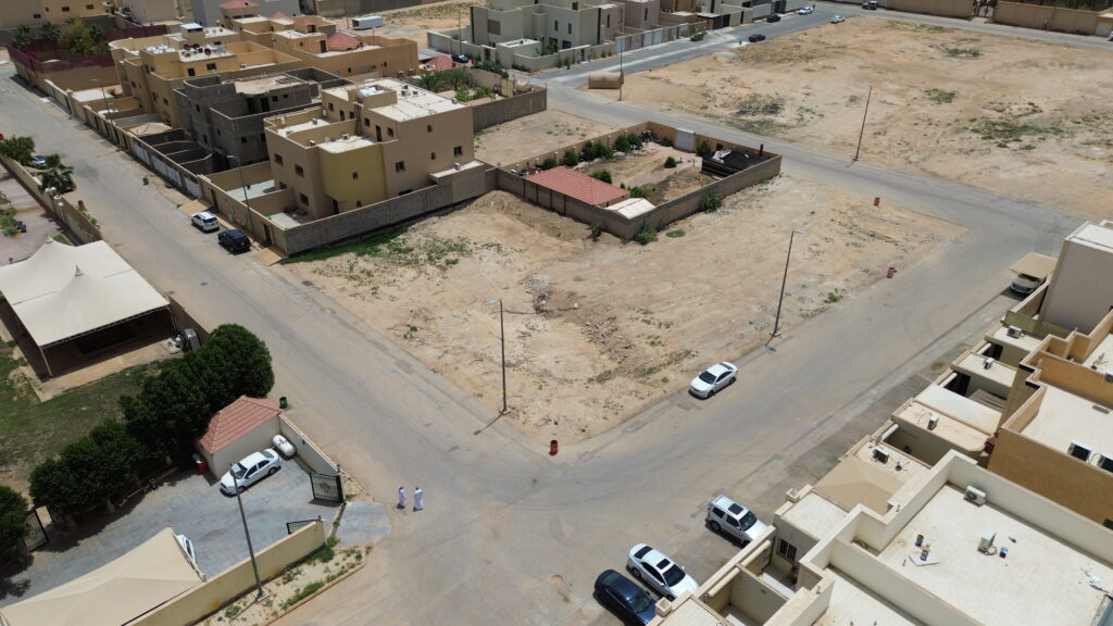 1-أرض سكنية بحي الريان بمساحة 690 م² في مدينة بريدة