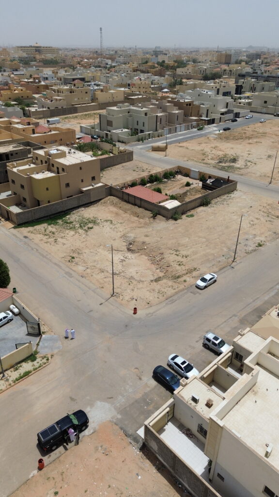 1-أرض سكنية بحي الريان بمساحة 690 م² في مدينة بريدة