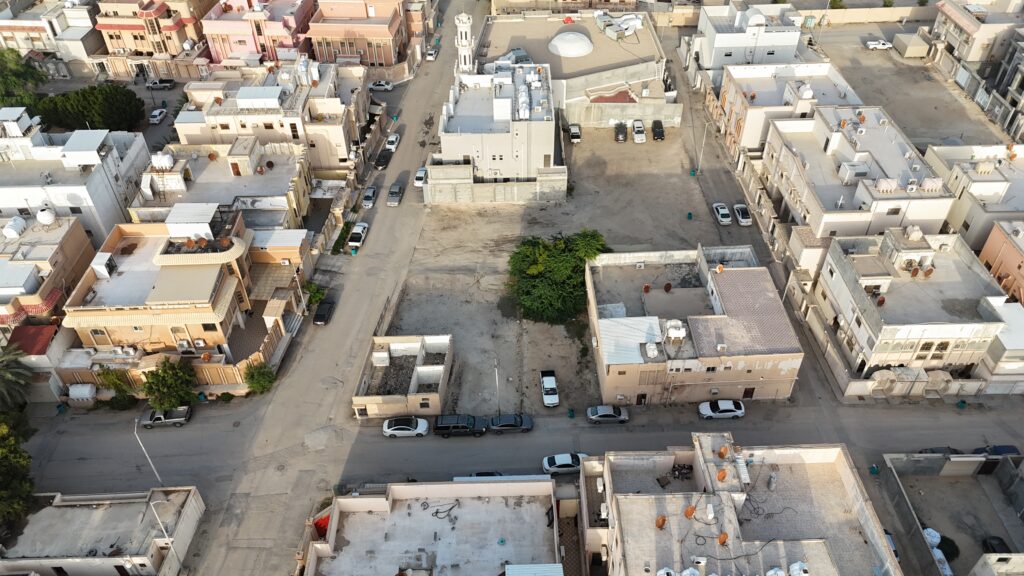 1-أرض سكنية قـرية الشعبة
